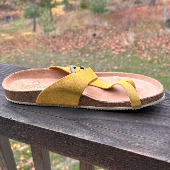 sandals - Picture 4 of 5